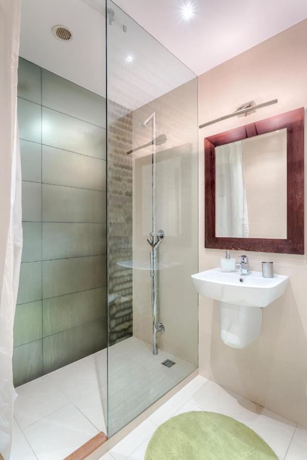 Tyzenhauz Apartments Krowoderska Street 크라쿠프 외부 사진